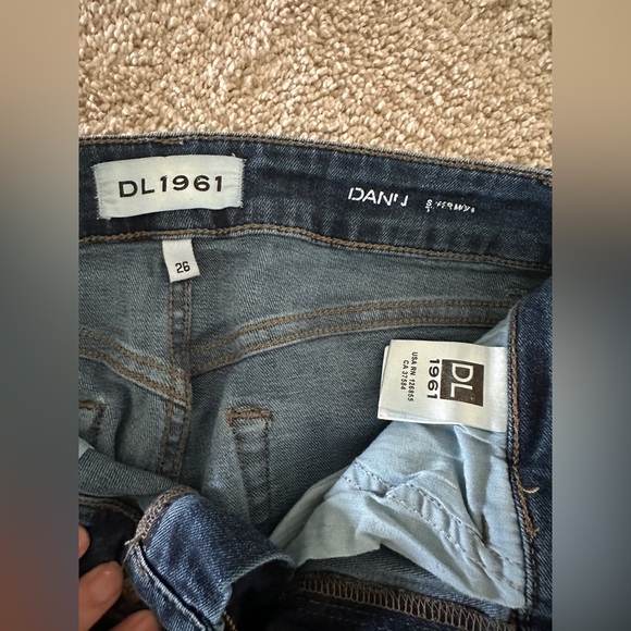 DL1961 Women's Danny Mid Rise Super Model Skinny Pulse - Size 26 - Picture 7 of 9